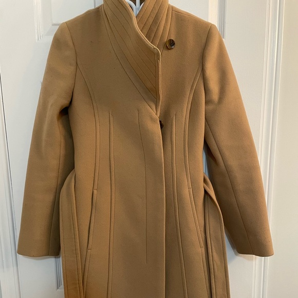Babaton Aritzia Connor Coat. - Picture 2 of 4
